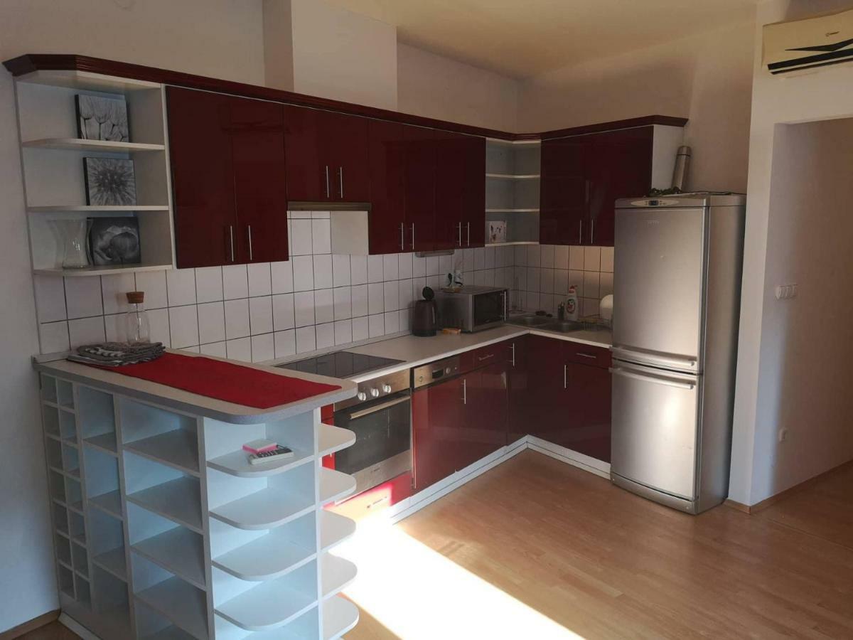 Centrum - A. Apartman Pécs Esterno foto